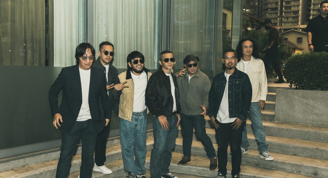 Back together and still in step, Exists reunites all seven members ahead of Memento Mori, proving that some legacies do not fade, they evolve.