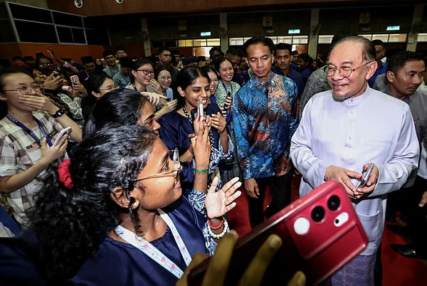 JB23_24042026_PMX_IPG Malaysia education blueprint to keep pace with AI, says PM