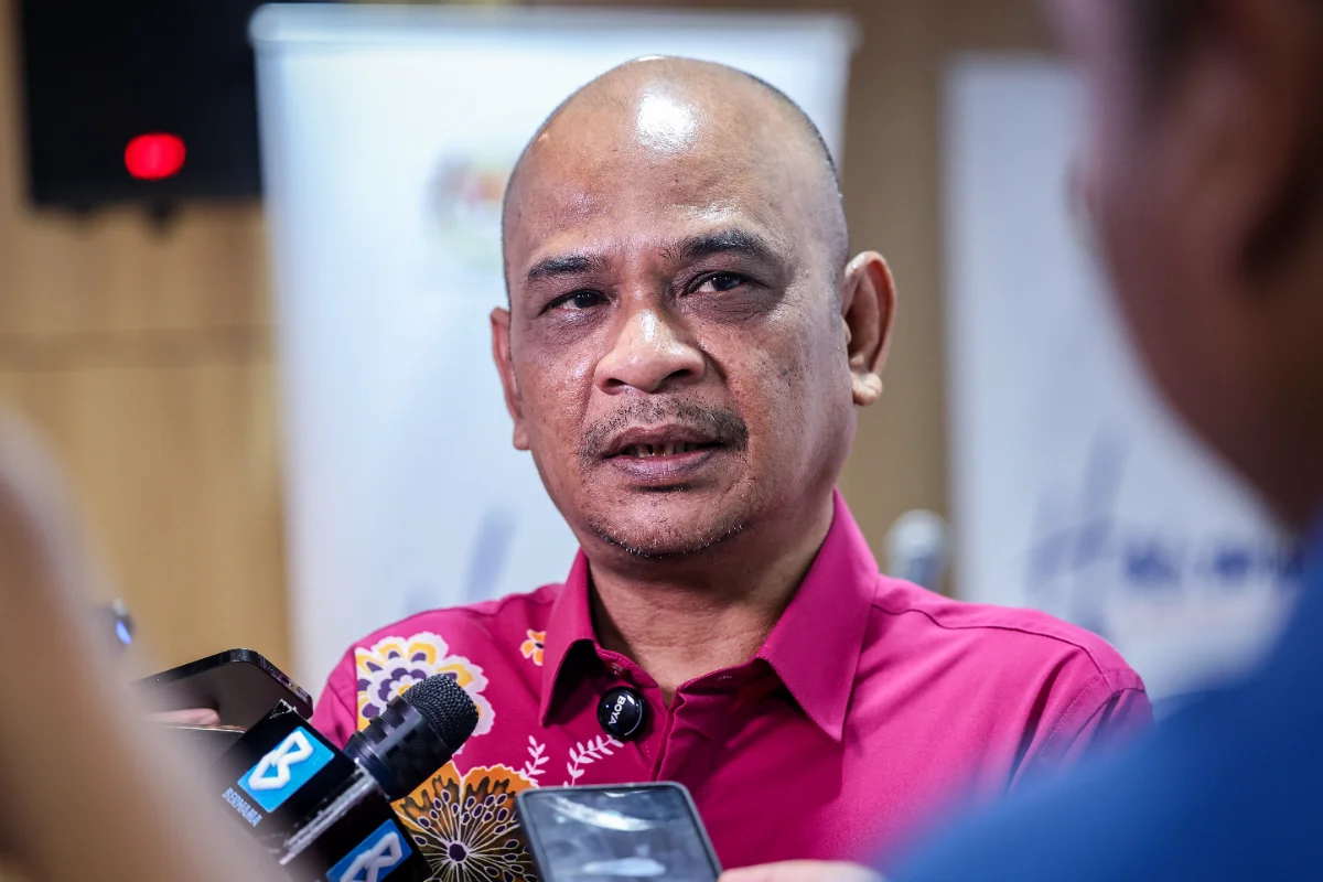 Journalists urged to use pantun for engaging news Journalists urged to use pantun for engaging news