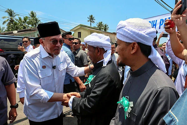 KB21_18042026_ANWAR_RAMAH Govt approves RM500,000 aid for fire-damaged religious school