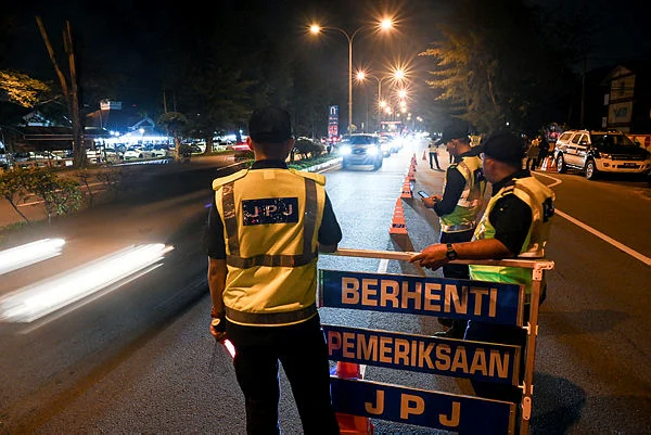 KL JPJ seizes 26 bikes in illegal racing crackdown KL JPJ seizes 26 bikes in illegal racing crackdown
