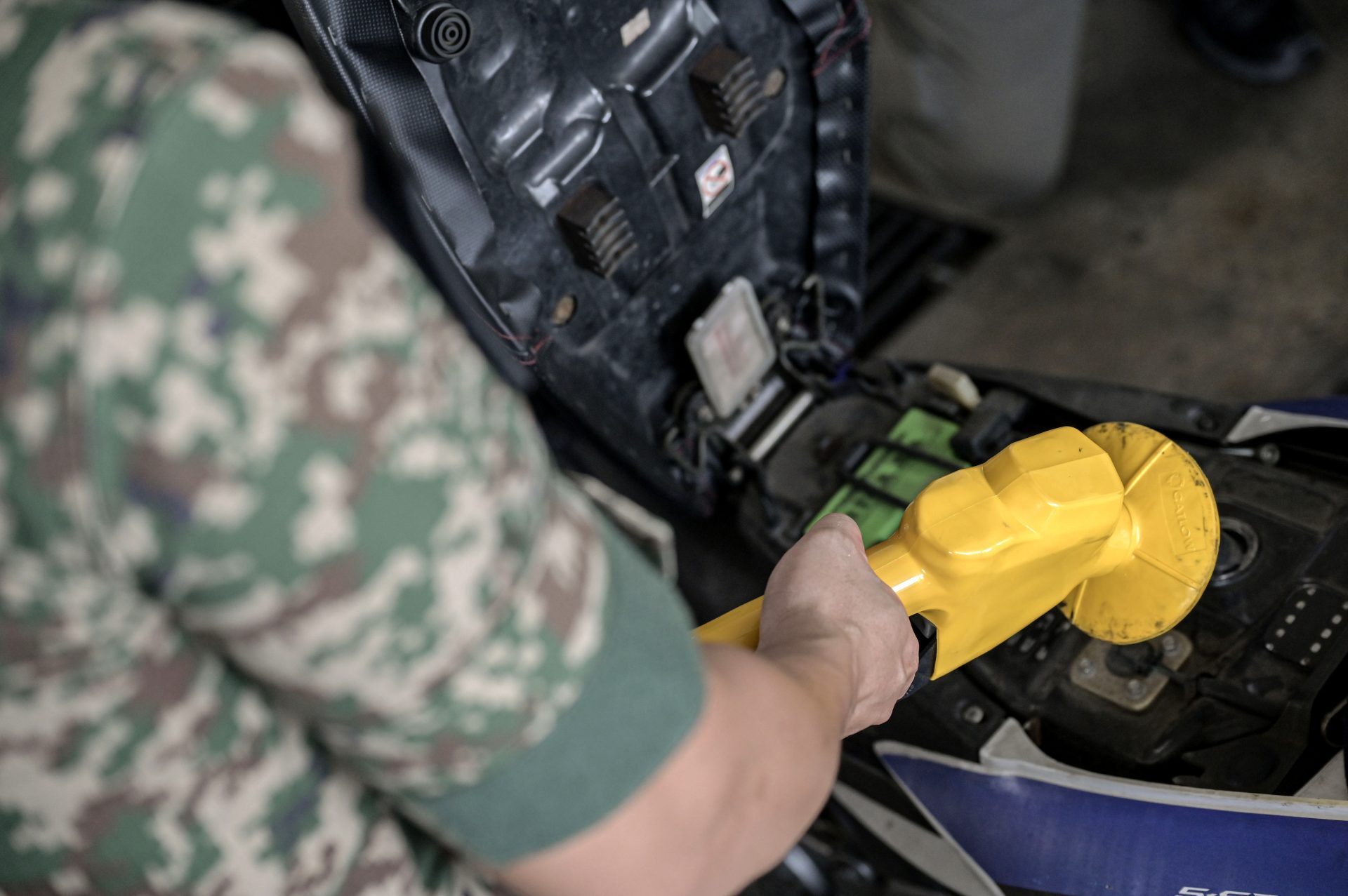 PGA deploys over 50 personnel to Kelantan border petrol stations