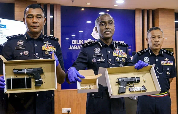 Two men arrested in Bangsar shooting, pistol and fake gun seized