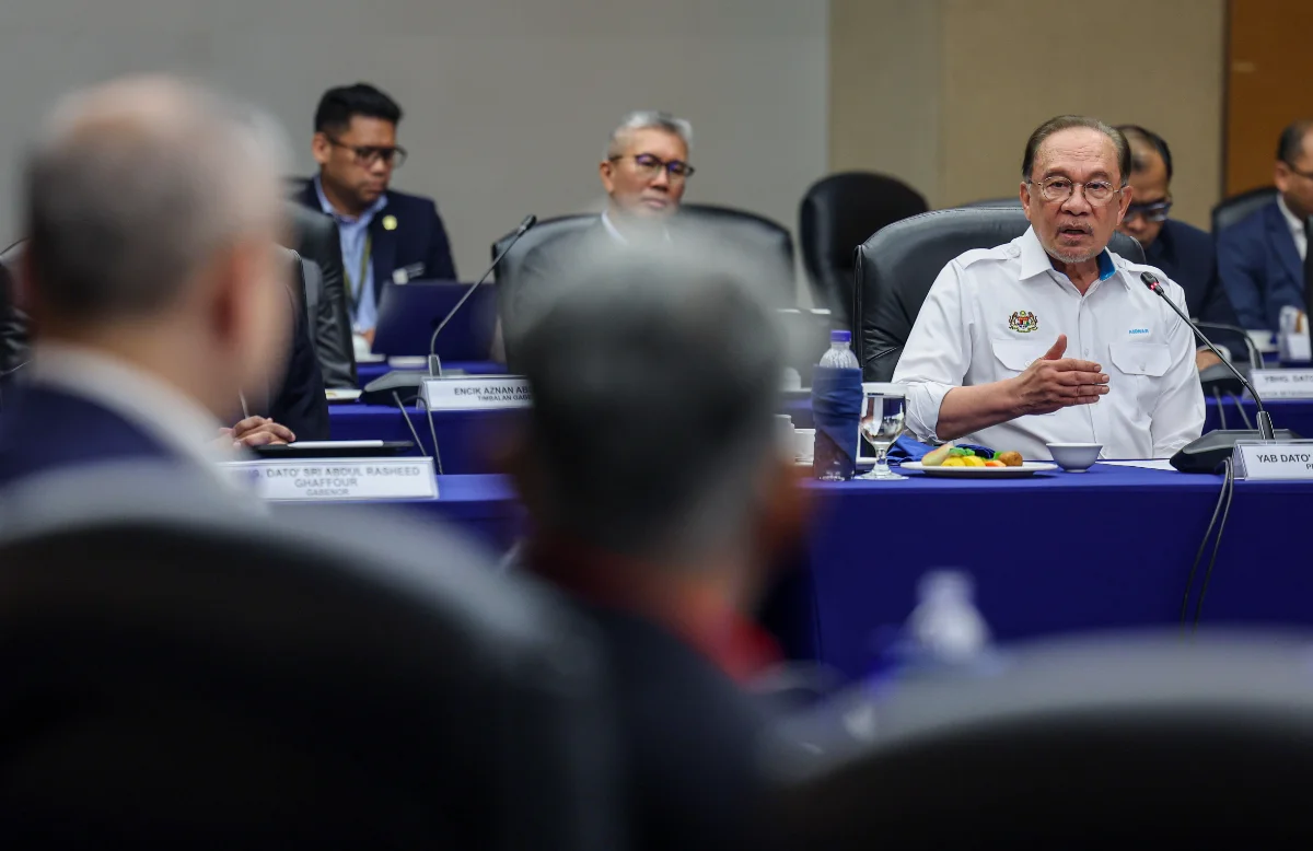 PM Anwar unveils RM5 billion boost for SMEs amid crisis PM Anwar unveils RM5 billion boost for SMEs amid crisis