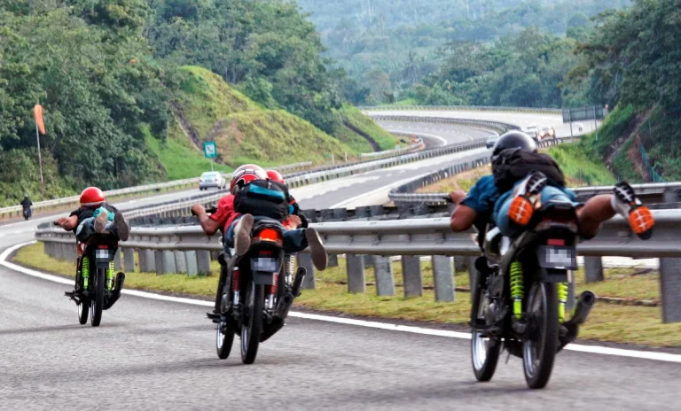 MPs push to revoke licences for illegal street racers