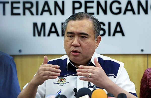 Loke demands urgent action from Prasarana to fix train disruptions Loke demands urgent action from Prasarana to fix train disruptions