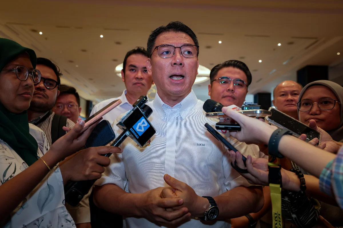 MBSA staff to face disciplinary action community service over littering video MBSA staff to face disciplinary action, community service over littering video