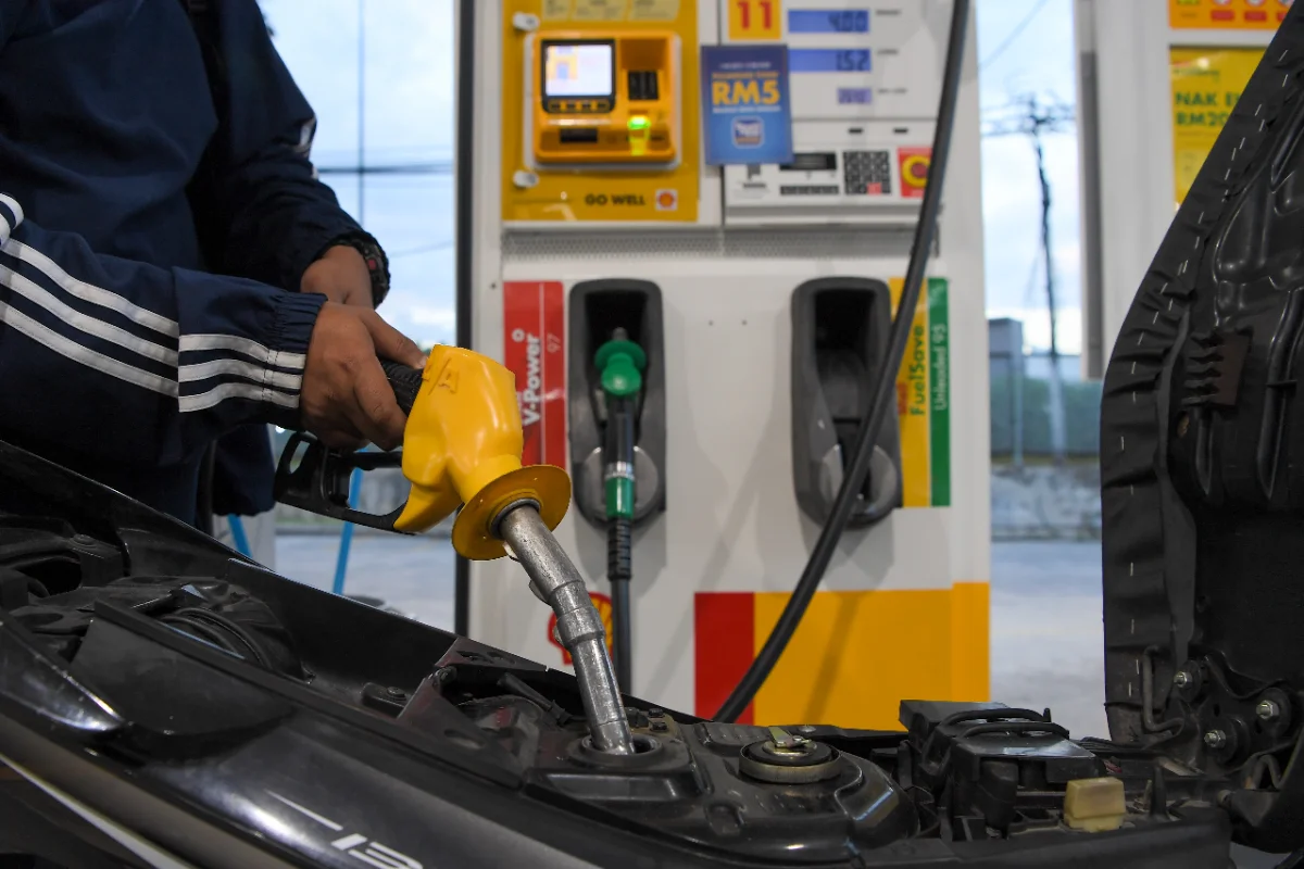 Malaysia has not run out of fuel Loke reassures nation amid distribution hiccups ‘Malaysia has not run out of fuel’: Loke reassures nation amid distribution hiccups