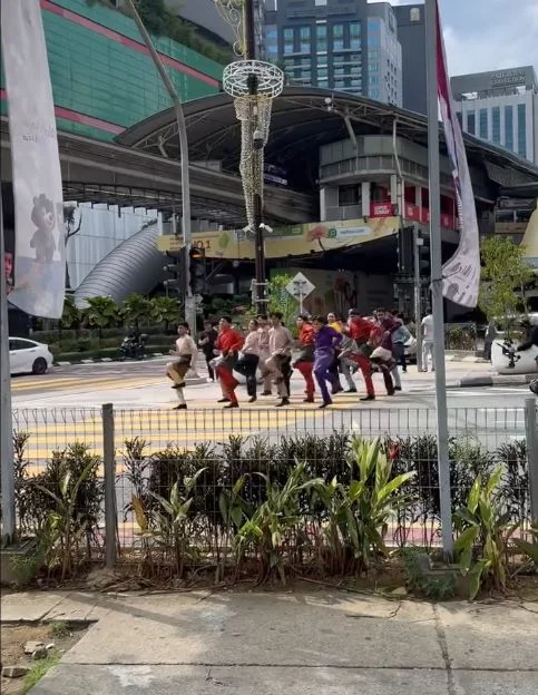 Michael - Threads Moonwalking in Baju Melayu: Local dance group wows city centre for 'Michael' biopic