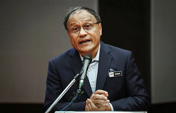AGC reviews proposed special tribunal for crime victim compensation claims