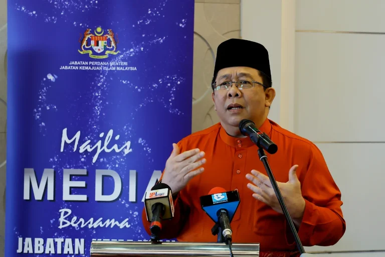 Jakim urges public trust amid zakat, halal concerns