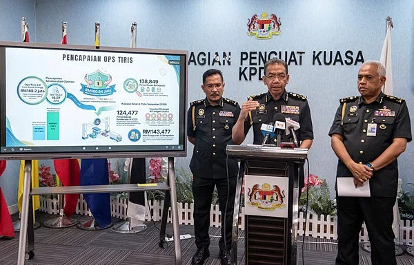 Fake fuel tanks and fleet card abuse among tactics in subsidised diesel syndicate