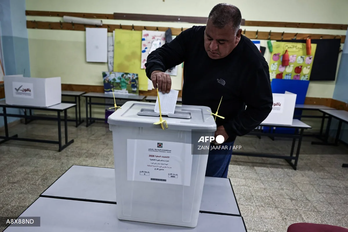 Palestinians vote in first elections since Gaza war