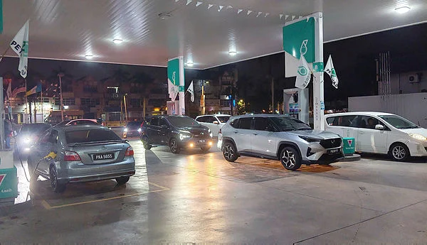 Petronas secures fuel supply at stations through June 2026 Petronas secures fuel supply at stations through June 2026