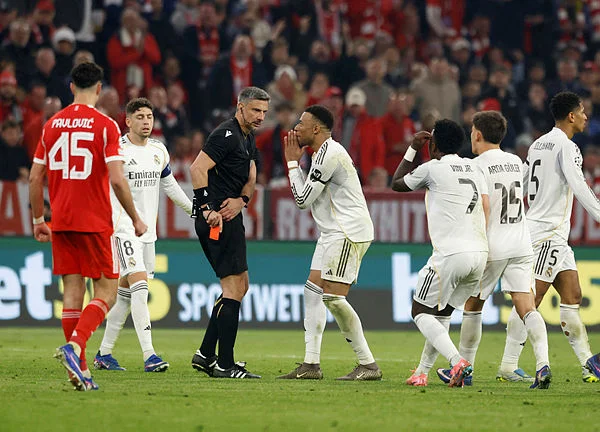 Real Madrid fume over unbelievable red card in Bayern defeat Real Madrid fume over 'unbelievable' red card in Bayern defeat