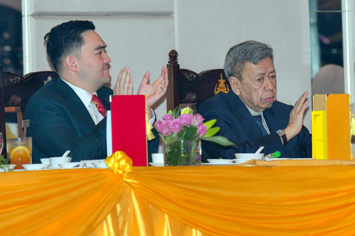 Selangor Sultan attends state assembly opening dinner Selangor Sultan attends state assembly opening dinner