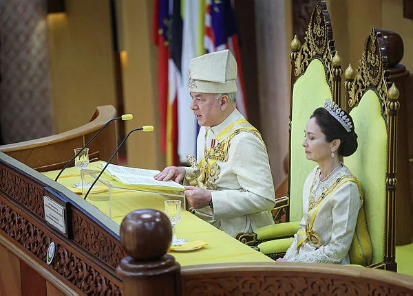 Sultan Nazrin urges strategic action on climate whiplash Sultan Nazrin urges strategic action on climate whiplash