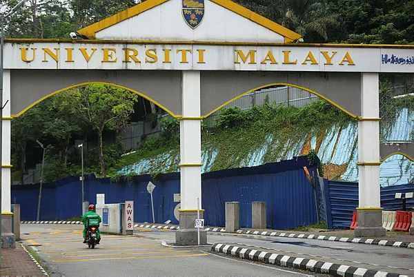 UM denies radiation risk at medical centres scanning facility UM denies radiation risk at medical centre's scanning facility