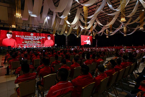 UMNO Melaka gears up for elections with strategy meeting UMNO Melaka gears up for elections with strategy meeting
