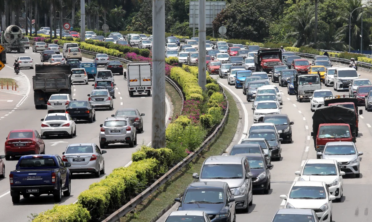 WFH policy saves 334000 litres of fuel in first week