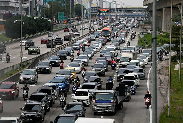 Traffic manageable as public sector work-from-home begins