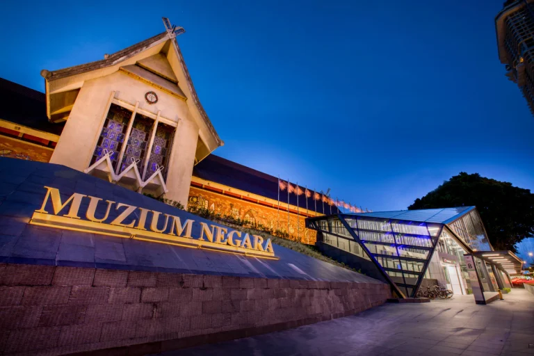 Even with digitisation, there is still value in visiting museums in person. – MUZIUM NEGARA PIC