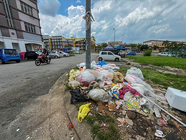 17 litterbugs sentenced in Melaka crackdown