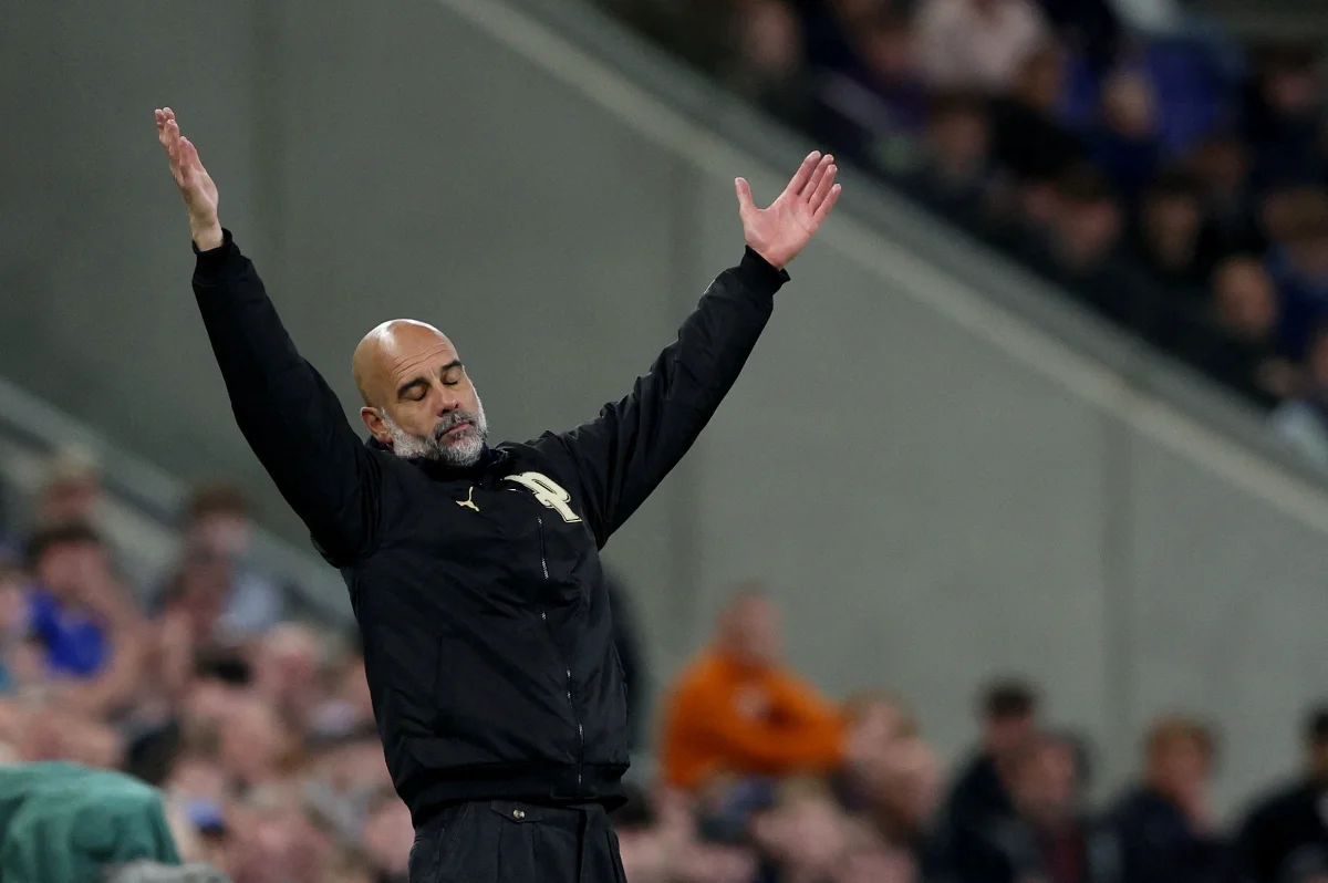 Arsenal handed title boost after Man City held by Everton Arsenal handed title boost after Man City held by Everton