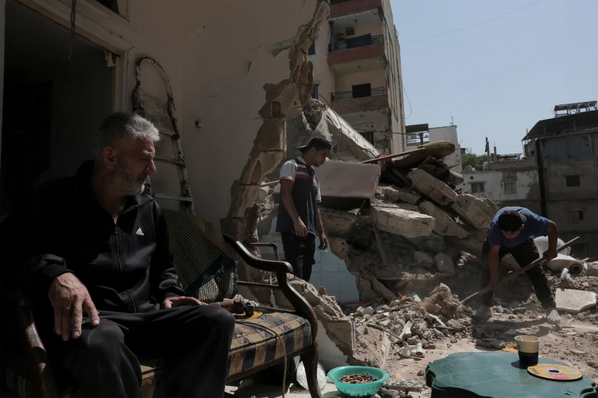 Half of Lebanon’s population now depends on aid, says EU Half of Lebanon’s population now depends on aid, says EU