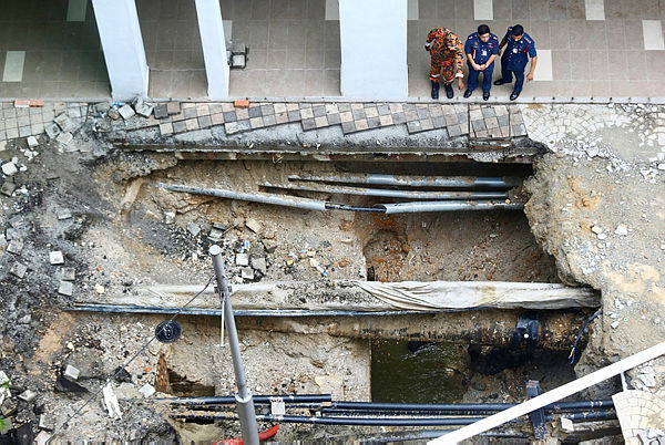 ADM_5902.t66cc1ba0.m600.xc362581c Masjid India sinkhole victim’s family gets death certificate