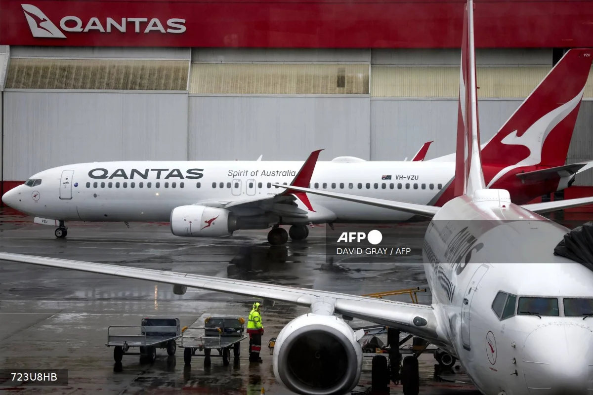 AFP_AustraliaAviationQantas Qantas flight diverted after man bites flight attendant