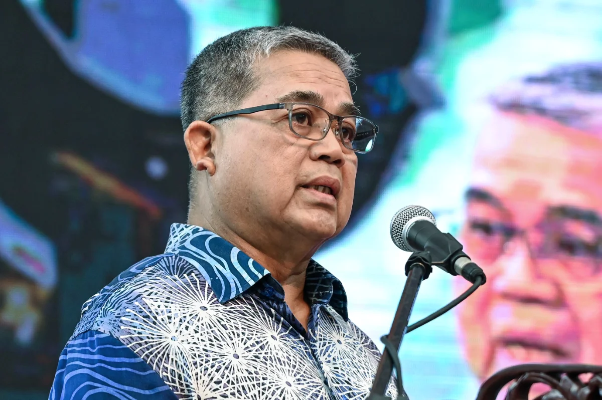 Aaron calls for unity and ethical digital society on Wesak Day