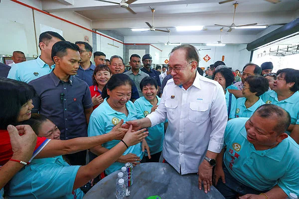 Anwar Ibrahim meets Chemor Chinese community in Ipoh