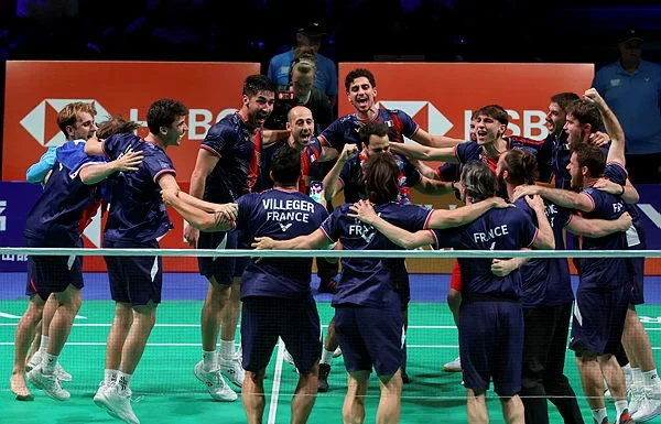France edge closer to Thomas Cup final glory