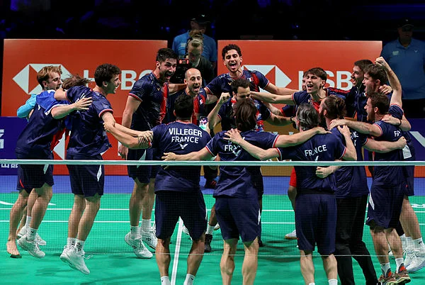 France edge closer to Thomas Cup final glory
