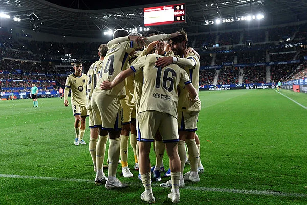 FBL-ESP-LIGA-OSASUNA-BARCELONA Barcelona on verge of La Liga title defence with win at Osasuna