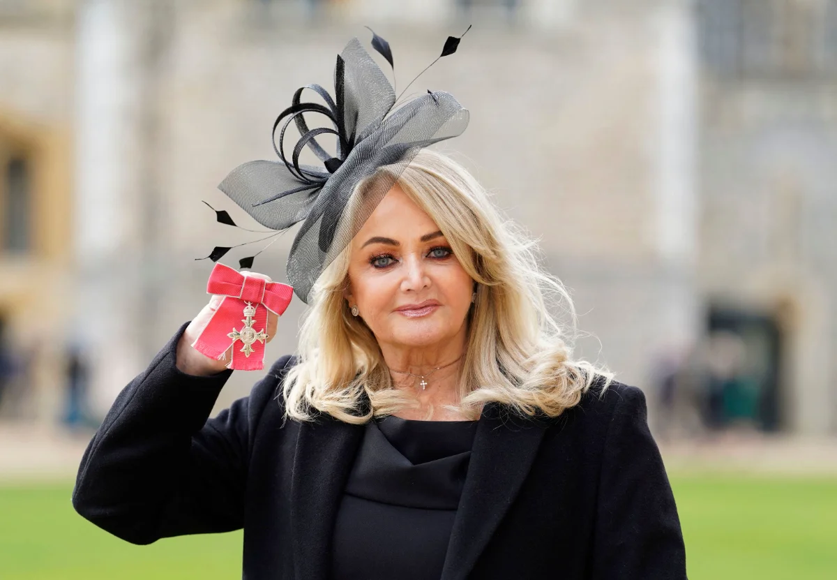 Bonnie Tyler in induced coma after emergency surgery in Portugal Bonnie Tyler in induced coma after emergency surgery in Portugal