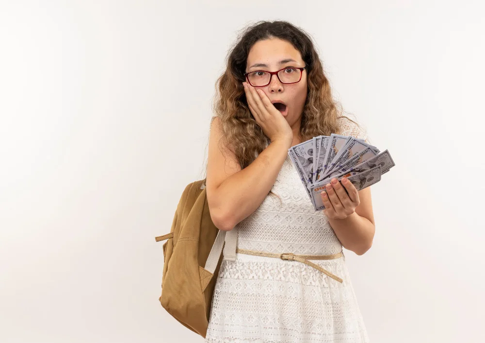 Father insists on taking RM100k loan for daughter to study in Australia netizens say its not enough Father insists on taking RM100k loan for daughter to study in Australia, netizens say it’s not enough