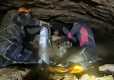 Four more men freed from Laos cave after 10-day ordeal