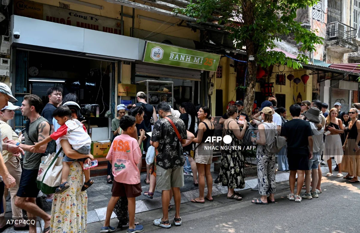 Hanoi Ho Chi Minh City rank among worlds top walkable cities Hanoi, Ho Chi Minh City rank among world's top walkable cities