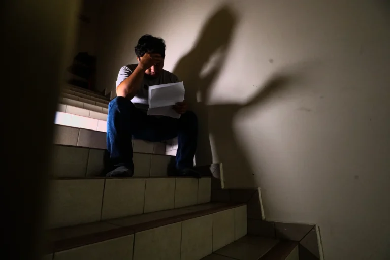 Single employees face hidden workplace bias, mental health expert warns