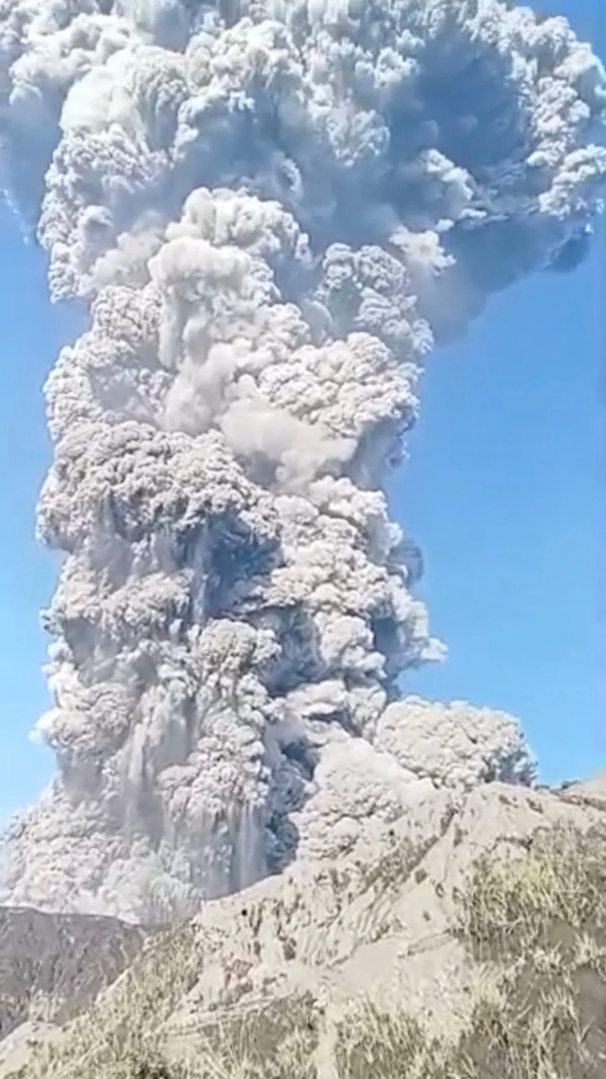 INDONESIA-VOLCANO Two Singaporeans confirmed dead in Indonesia volcano eruption, bodies found