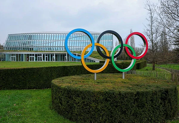 IOC lifts Olympic ban on Belarus, Russia remains suspended
