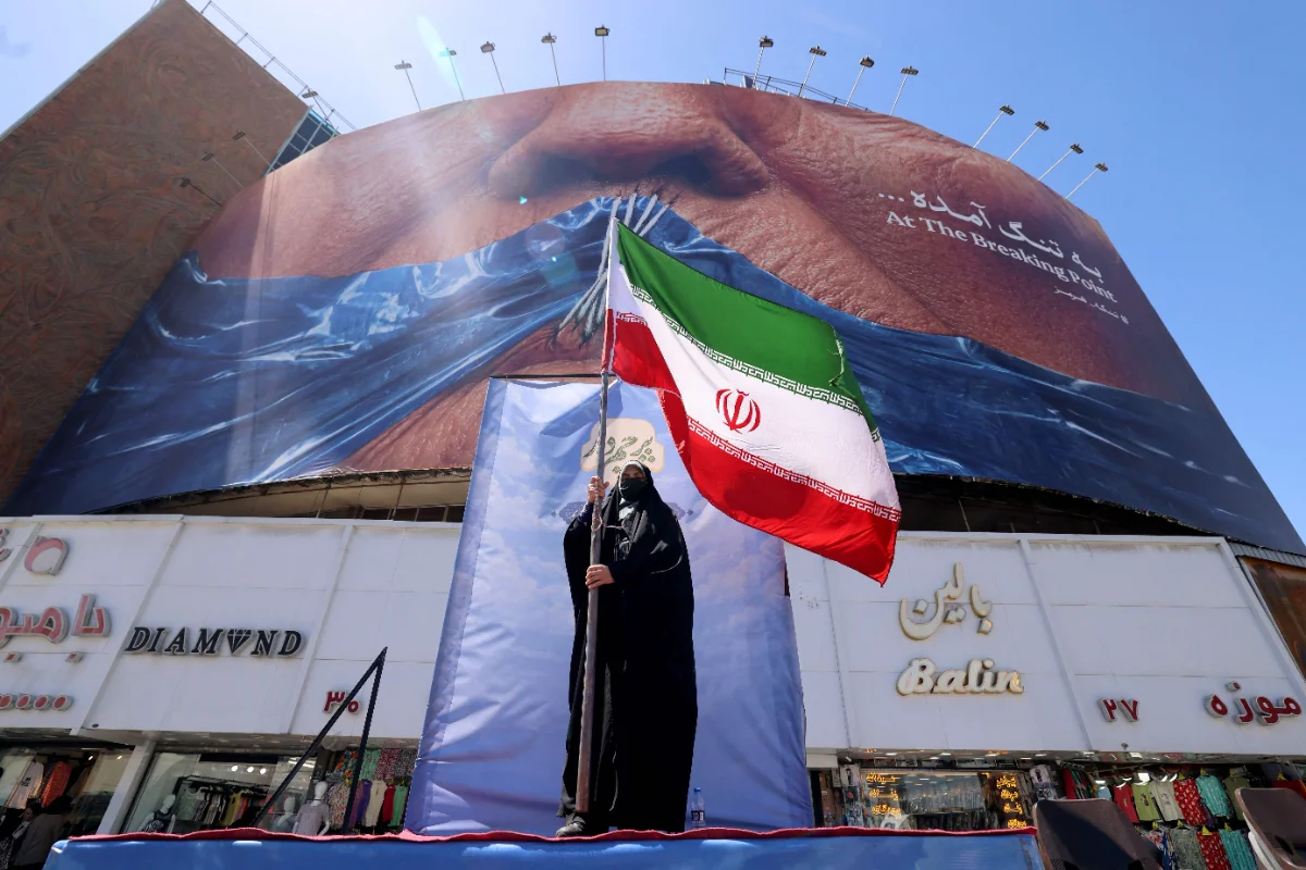 Trump rejects Iran peace terms, Tehran warns of new attacks