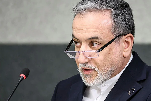 Iran says US signals willingness for nuclear talks Iran says US signals willingness for nuclear talks
