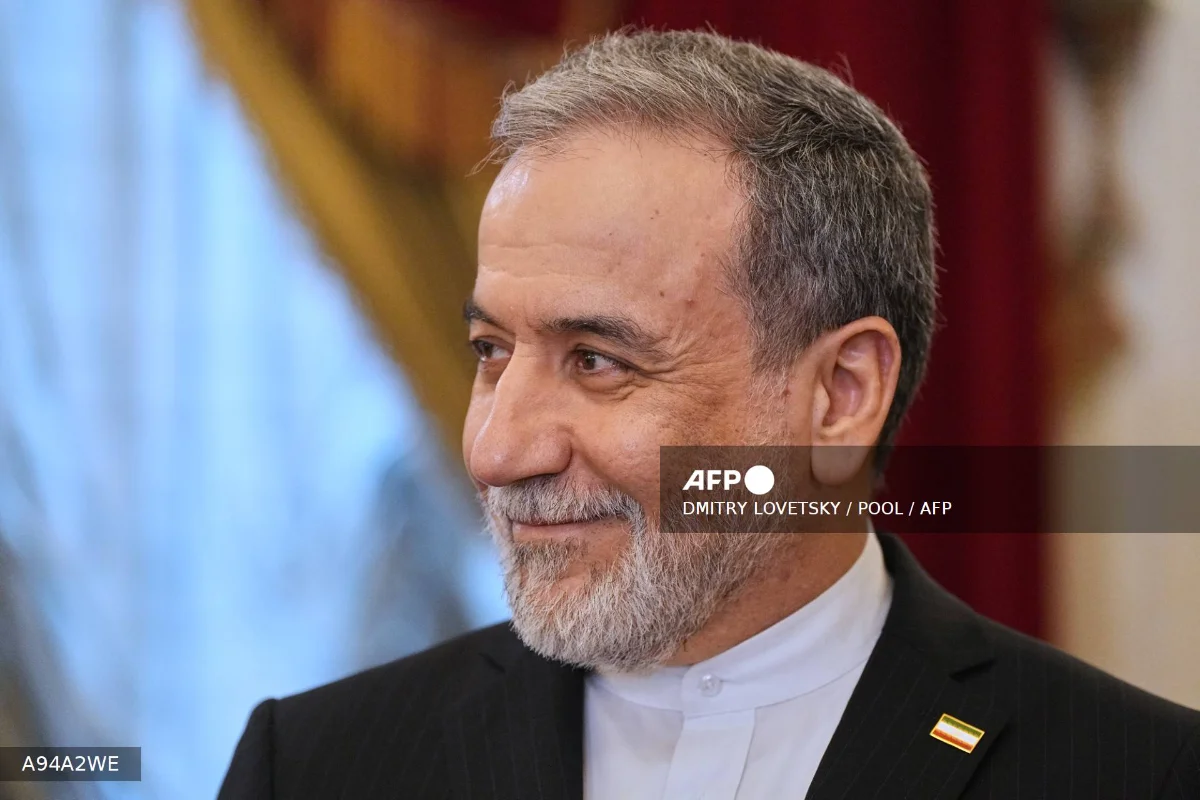Iran’s top diplomat holds talks in Beijing