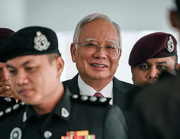 KL04_19022024_1MDB_NAJIB Najib secures stay on RM1.3 billion payment to SRC pending appeal