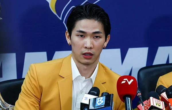 Tang Jie eyes Lee Chong Wei legacy after sports award