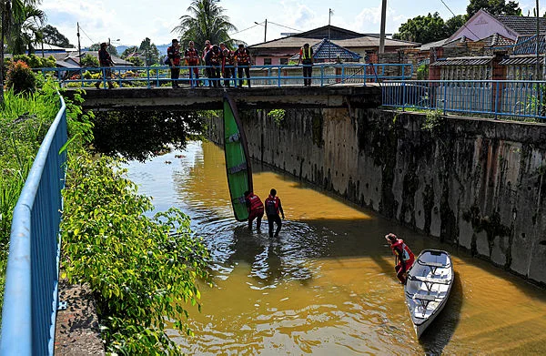 Girl swept away found dead after two days