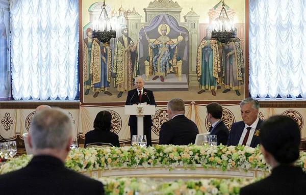 Kremlin says path to Ukraine peace remains long